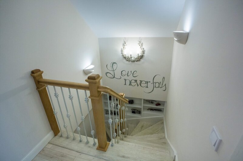 Ghencea, New Residence, inchiriere penthouse 4 camere, 2 locuri de parcare.