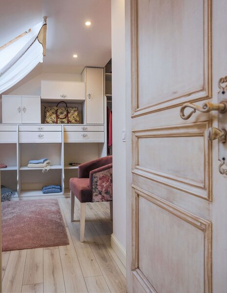 Ghencea, New Residence, inchiriere penthouse 4 camere, 2 locuri de parcare.