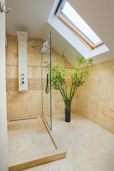 Ghencea, New Residence, inchiriere penthouse 4 camere, 2 locuri de parcare.